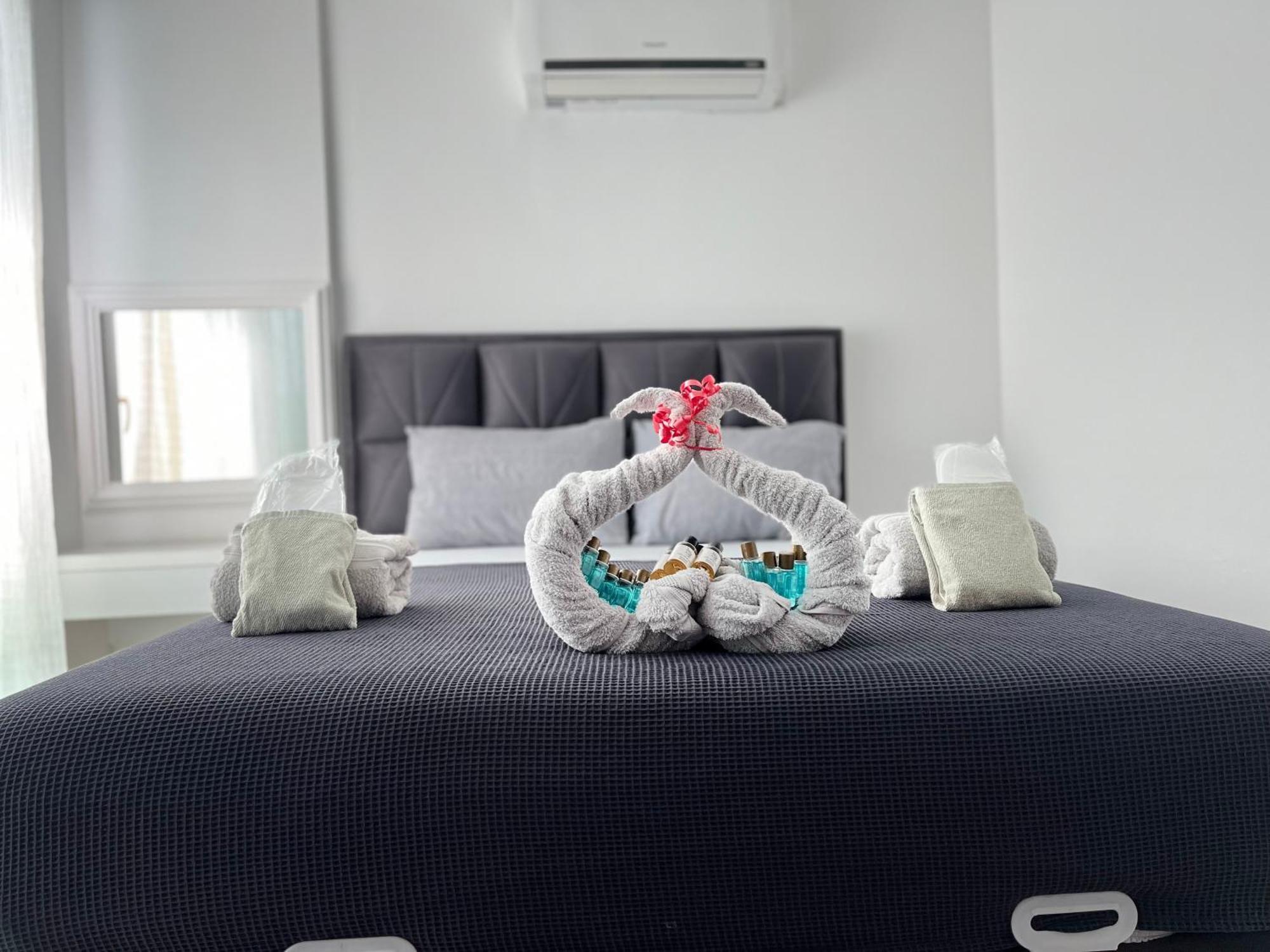 Gardenya Lara Suit Hotel Анталія Екстер'єр фото